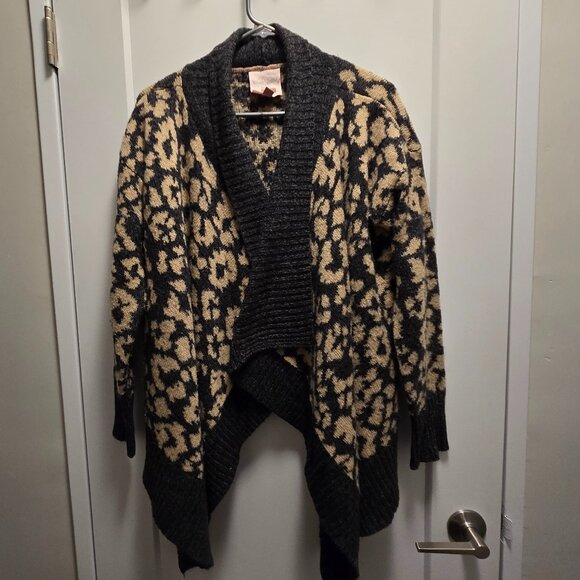 ROMEO & JULIET COUTURE Graphic Print Open Front Waterfall Cardigan Grey/Tan SML - Picture 1 of 11